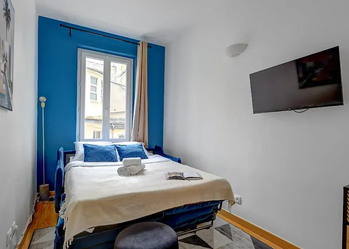Апартаменты Bnbnova - 2br - Le Marais & Montorgueil *